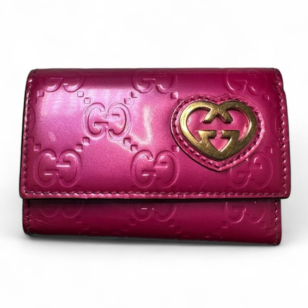 GUCCI Pink Sima Leather Lovely Hearts Key Case with Gold-Tone Heart